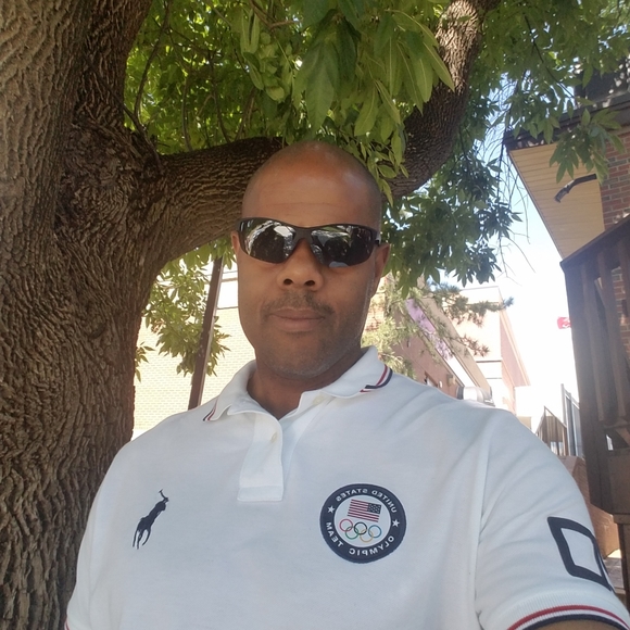 Meet your Posher, Kee - Picture 2 of 2